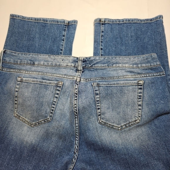 Torrid Distressed Bootcut Jeans, Size 20 - Picture 10 of 15